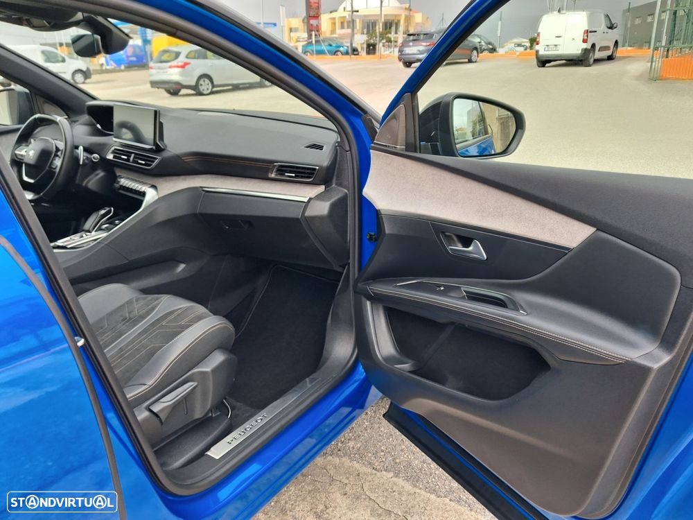 Peugeot 3008 1.6 Hybrid GT Pack e-EAT8 - 34