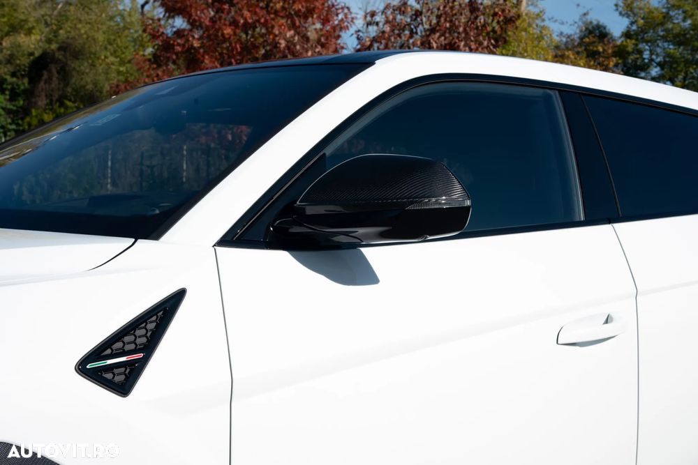 Lamborghini URUS Standard - 14