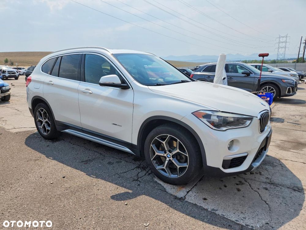 BMW X1 xDrive28i Sport Line - 5