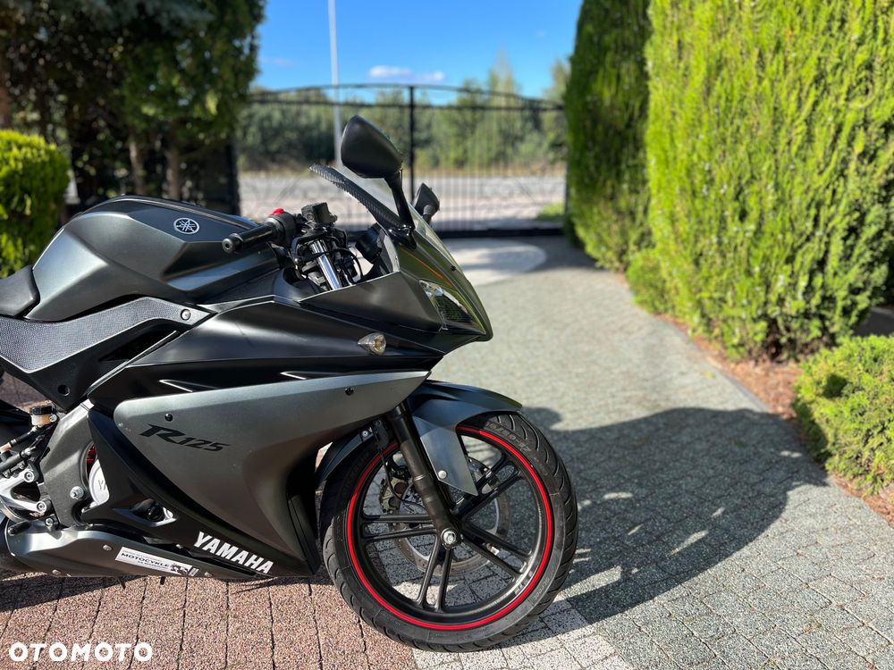 Yamaha YZF - 5