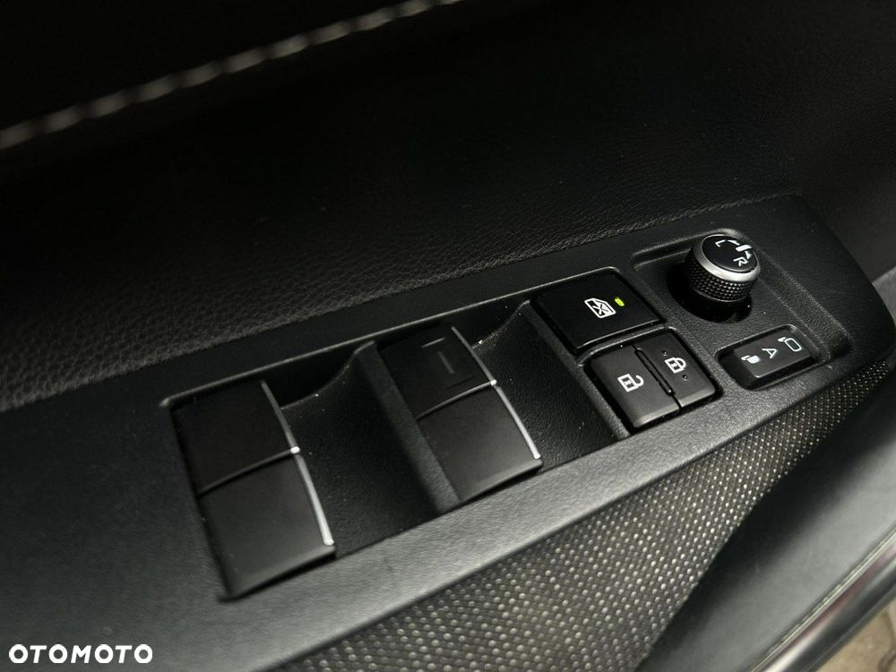 Toyota Corolla - 28