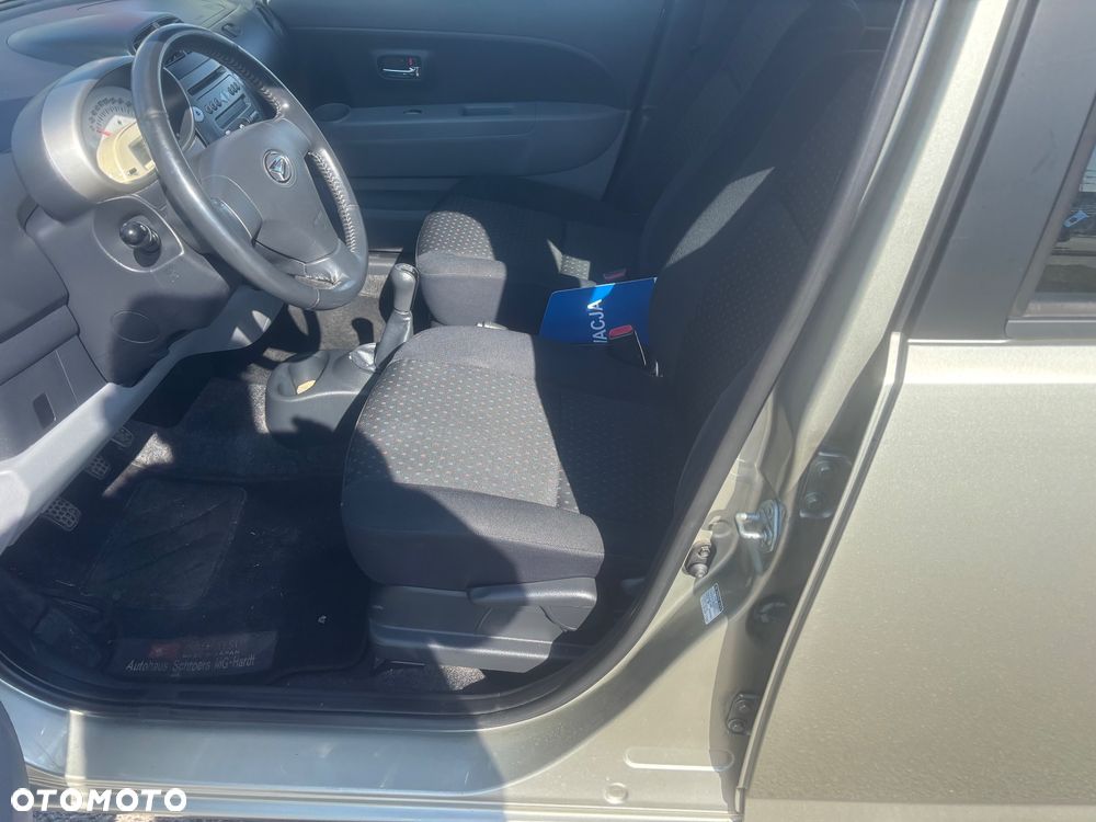 Daihatsu Sirion 1.3 - 25