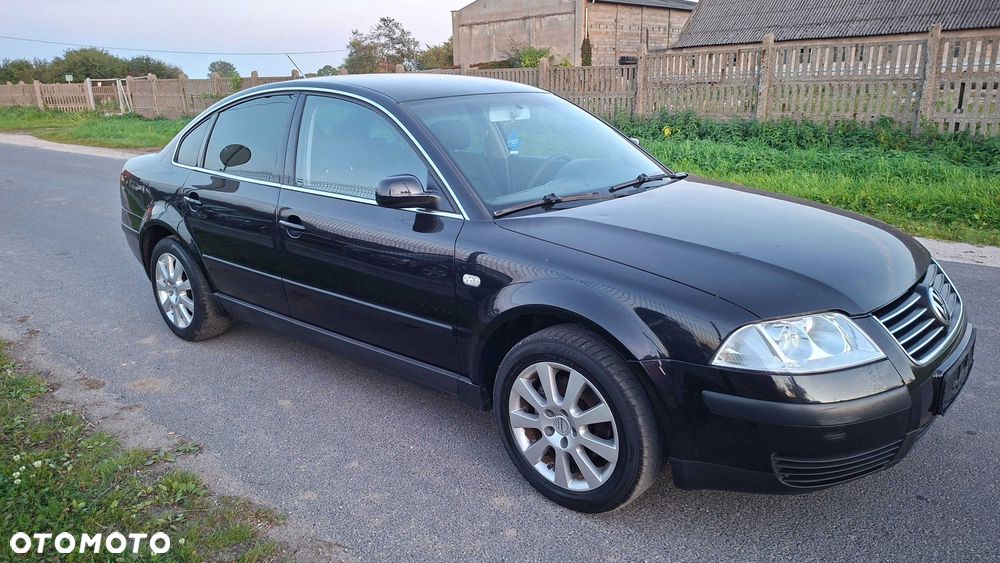 Volkswagen Passat - 2