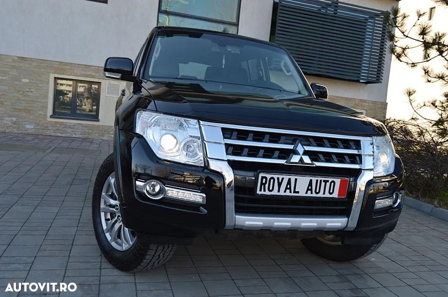 Mitsubishi Pajero 3.2 DI-D Instyle - 3