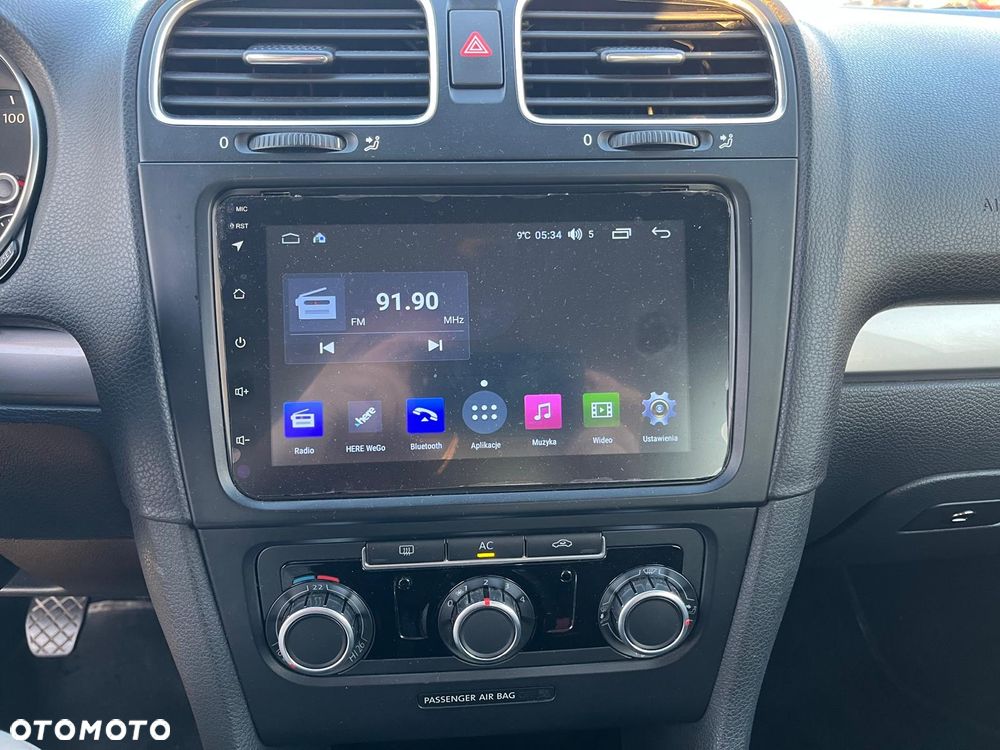 Volkswagen Golf - 11