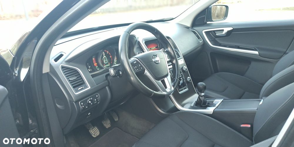 Volvo XC 60 D3 Edition Pro - 17