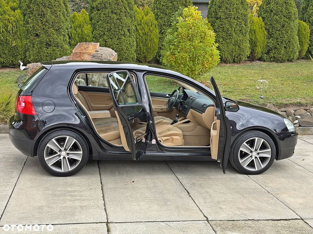 Volkswagen Golf 2005 photo 3
