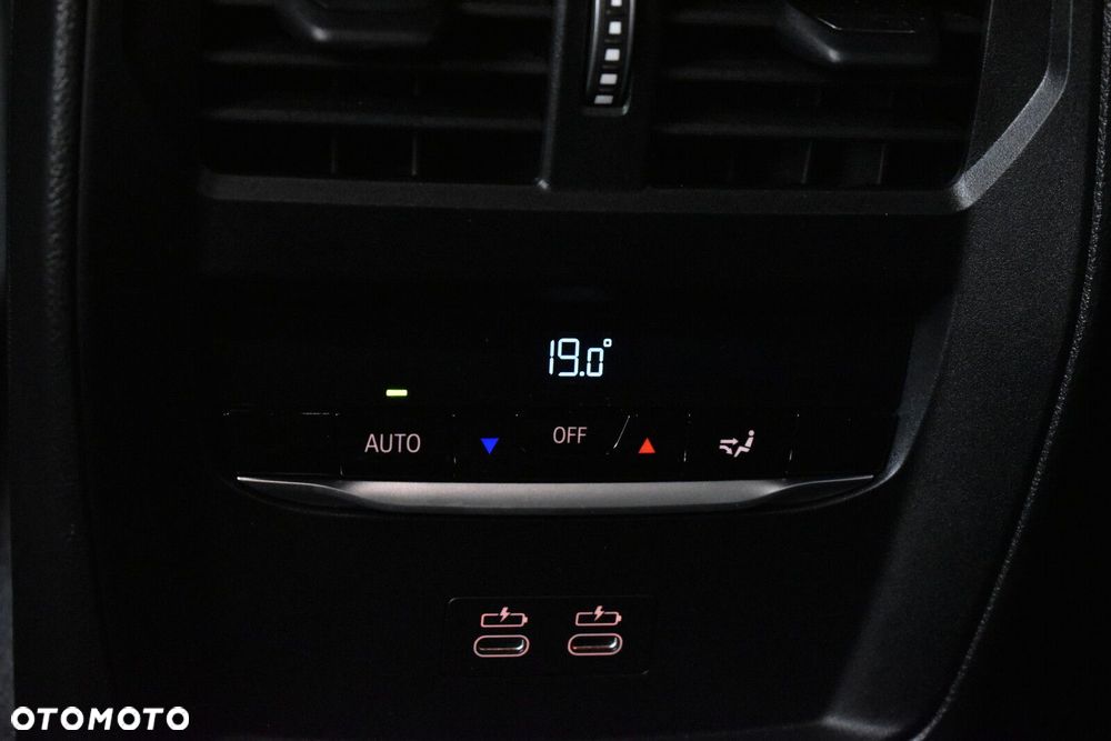 BMW Seria 3 - 24