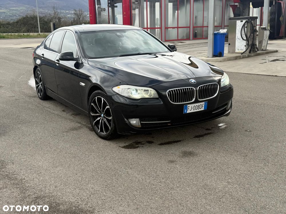 BMW Seria 5 520d Luxury Line - 3