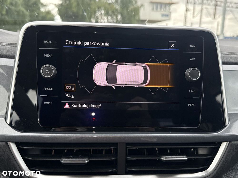 Volkswagen T-Roc - 25