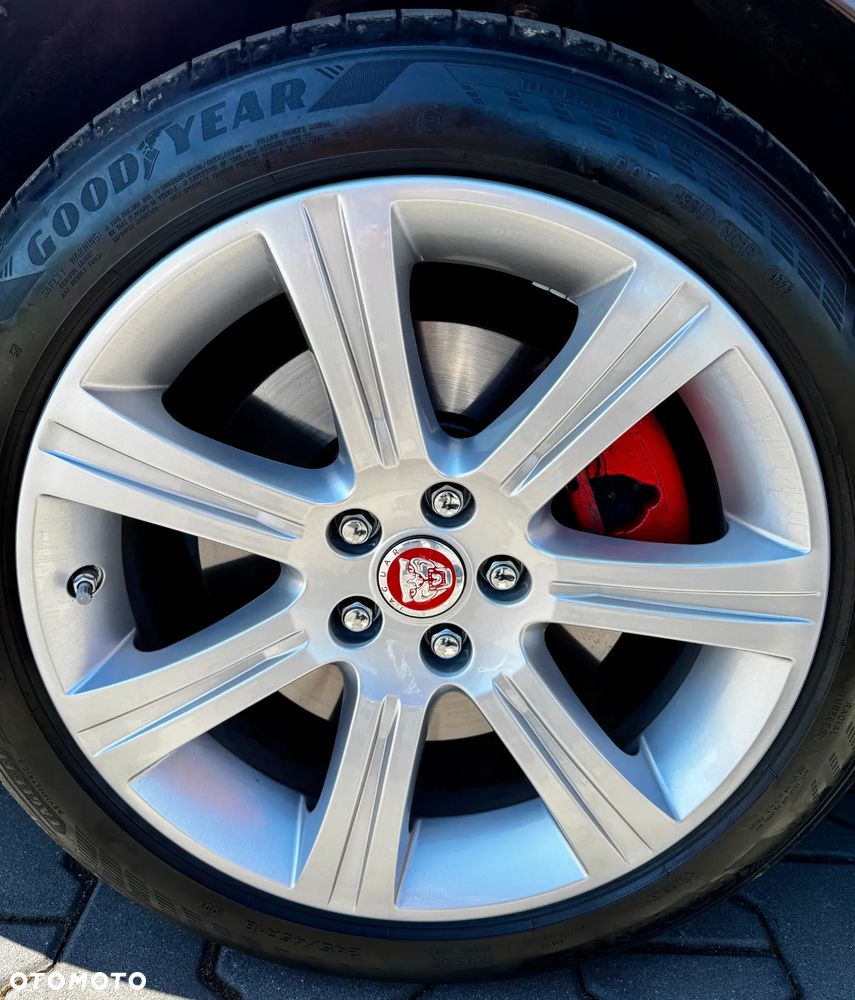 Jaguar XF 2.2 D Premium Luxury - 29