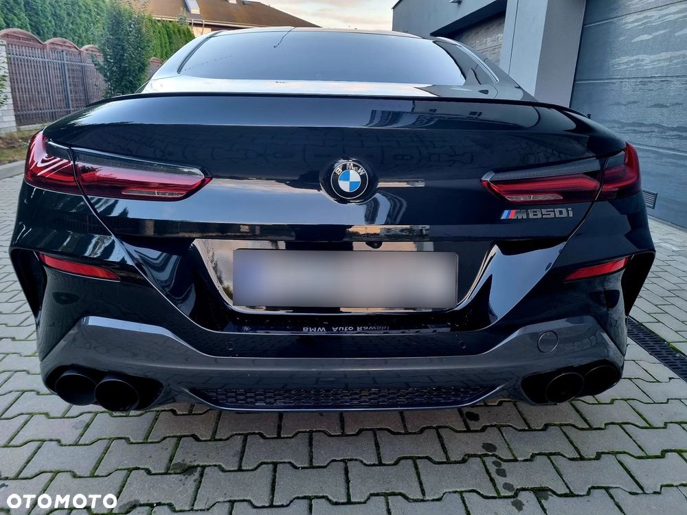 BMW Seria 8 M850i xDrive - 15