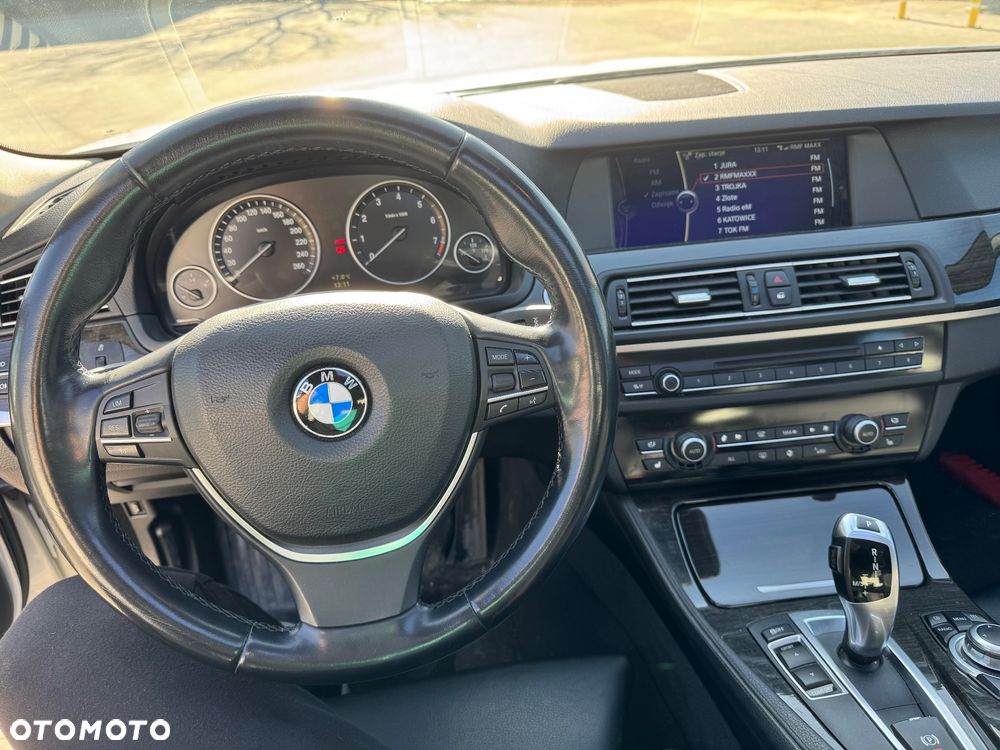 BMW Seria 5 535i - 7