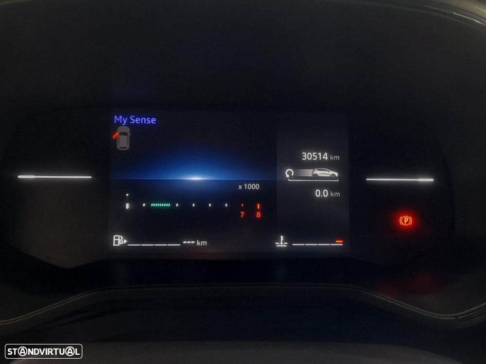 Renault Clio 1.0 TCe Techno — fotografia 17