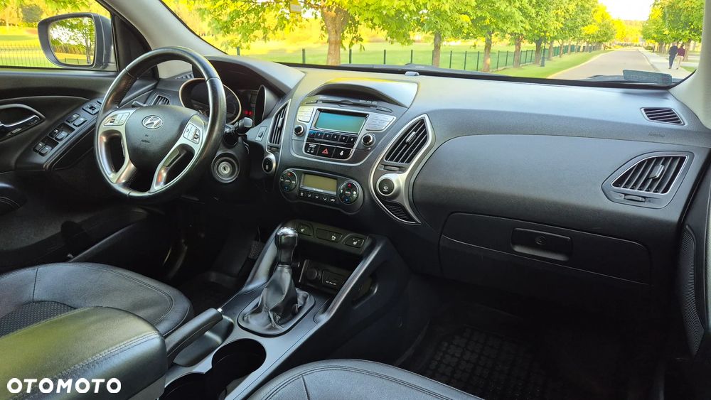 Hyundai ix35 2.0 4WD Premium - 17