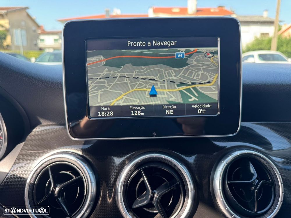 Mercedes-Benz CLA 180 d Shooting Brake - 28