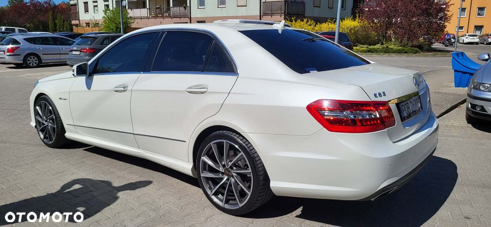 Mercedes-Benz Klasa E 500 BlueEffICIENCY Avantgarde - 4