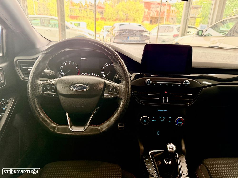 Ford Focus SW 1.0 EcoBoost ST-Line X - 19