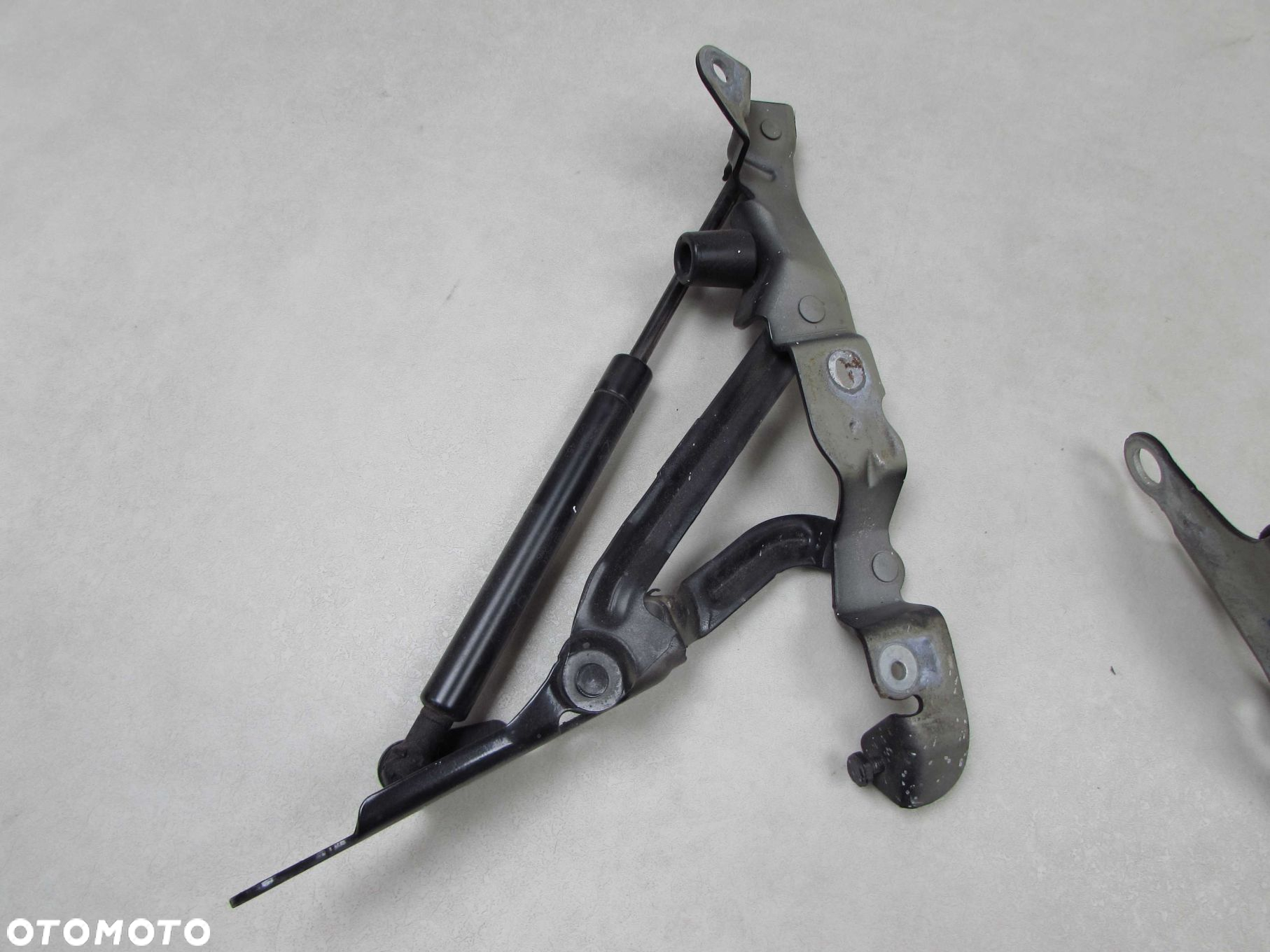 CHRYSLER SEBRING II ZAWIAS KLAPY TYL KPL 07-12 - 7