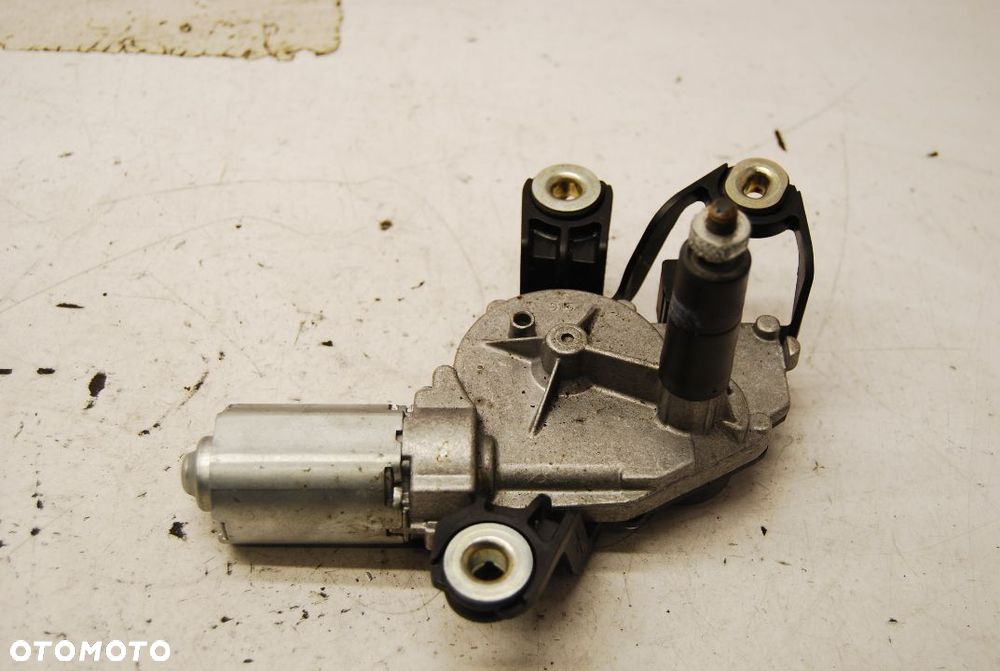 SILNICZEK WYCIERACZKI TYŁ 5K6955711A VW GOLF VI - 3