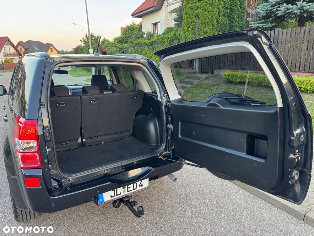 Suzuki Grand Vitara 2.0 Comfort Family - 17