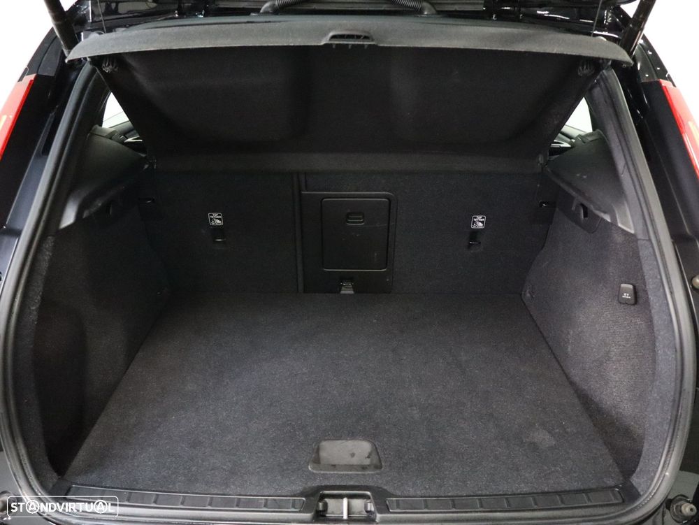 Volvo XC 40 1.5 T4 PHEV Core - 23