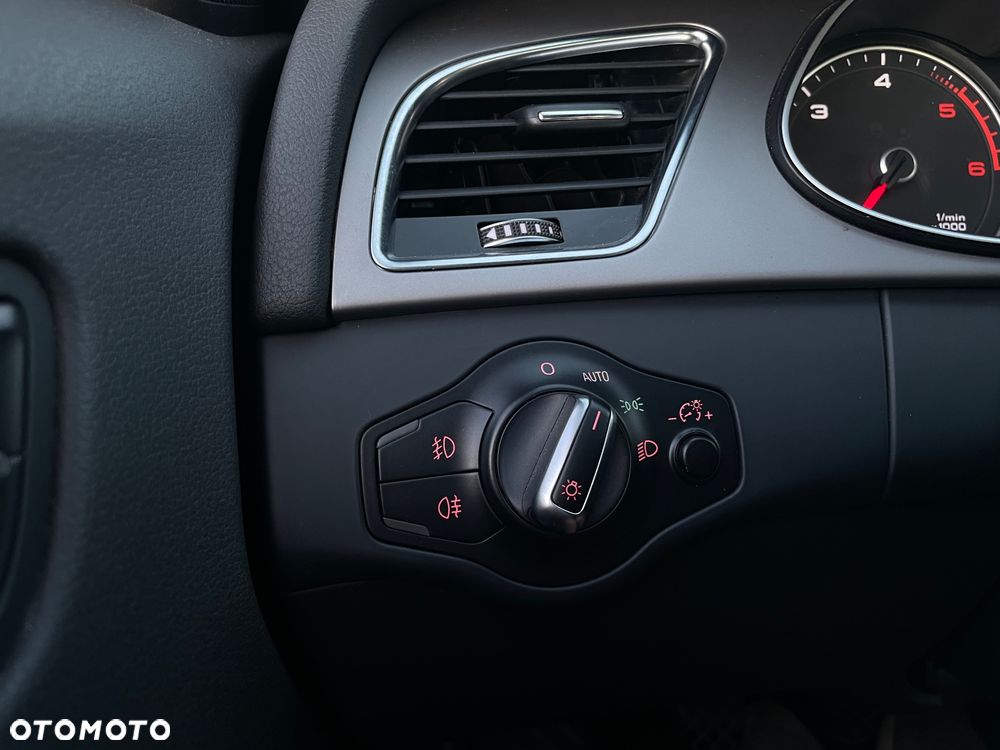 Audi A4 Avant 2.0 TDI Quattro Line - 20
