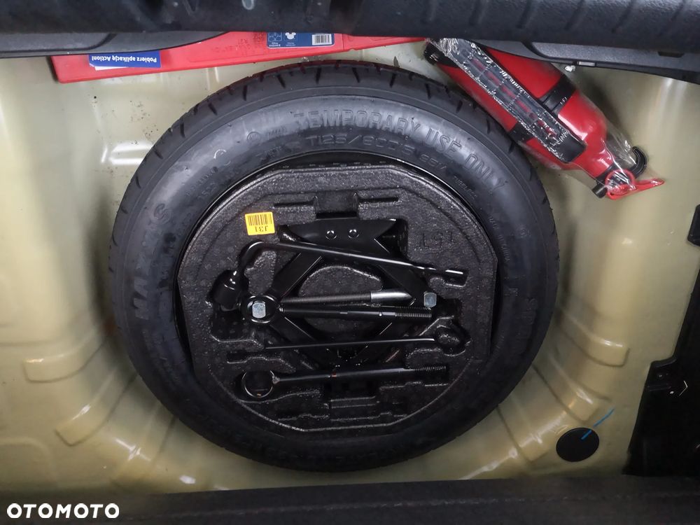 Kia Stonic 1.2 L - 16