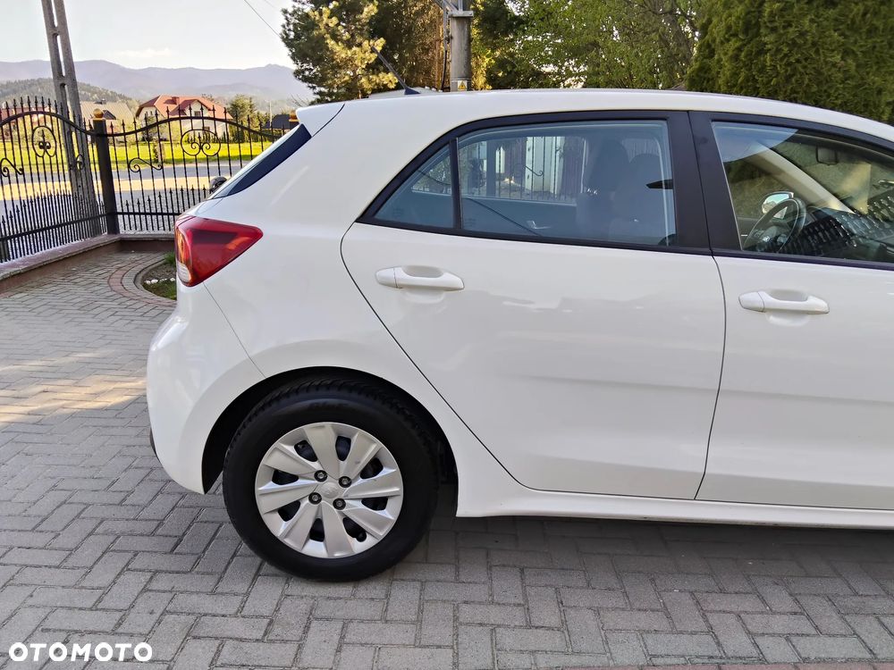 Kia Rio 1.2 Attract - 12