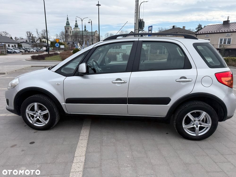 Suzuki SX4 1.6 VVT 4x4 Club - 33