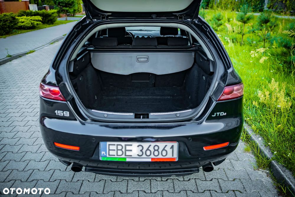 Alfa Romeo 159 2.4 JTDM 20V DPF Automatik - 12