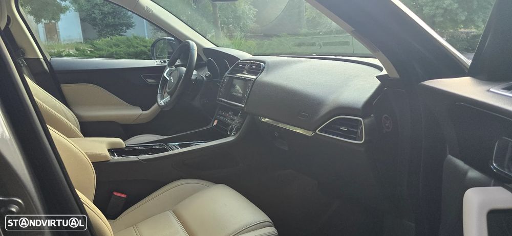 Jaguar F-Pace 2.0 i4D Prestige AWD Aut. - 14