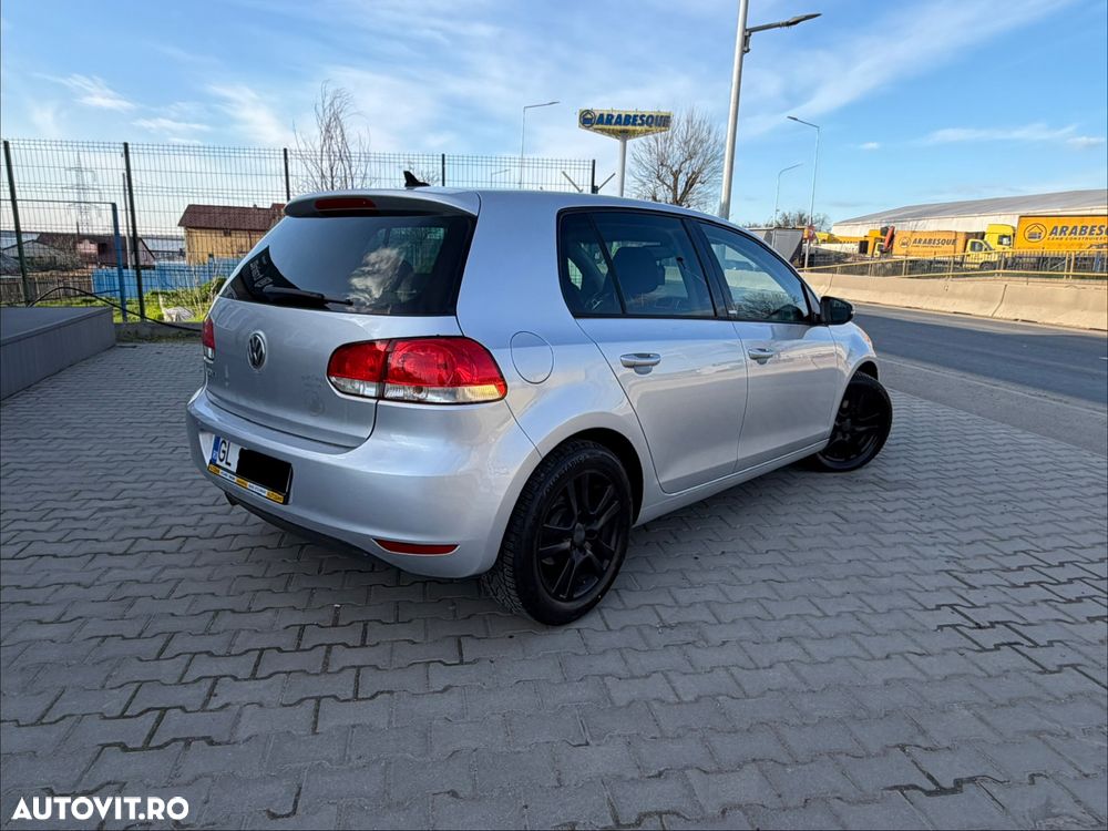 Volkswagen Golf - 2