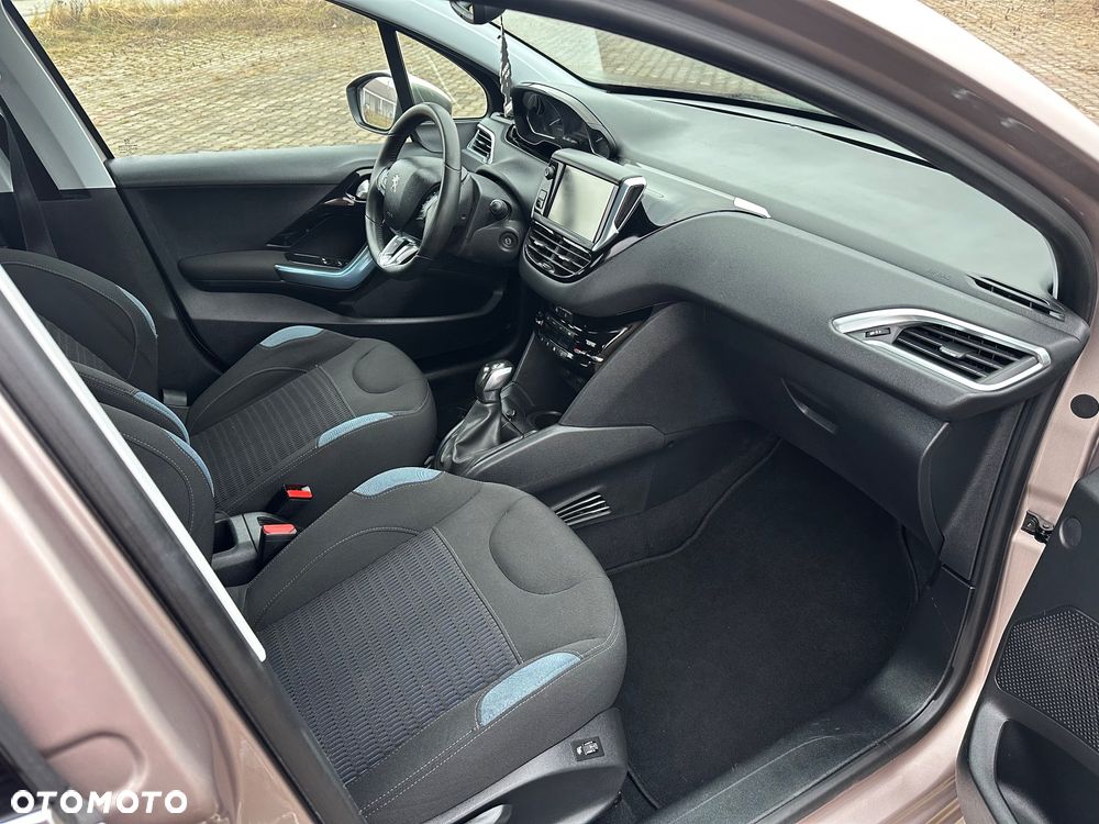 Peugeot 208 1.6 VTi Allure - 16