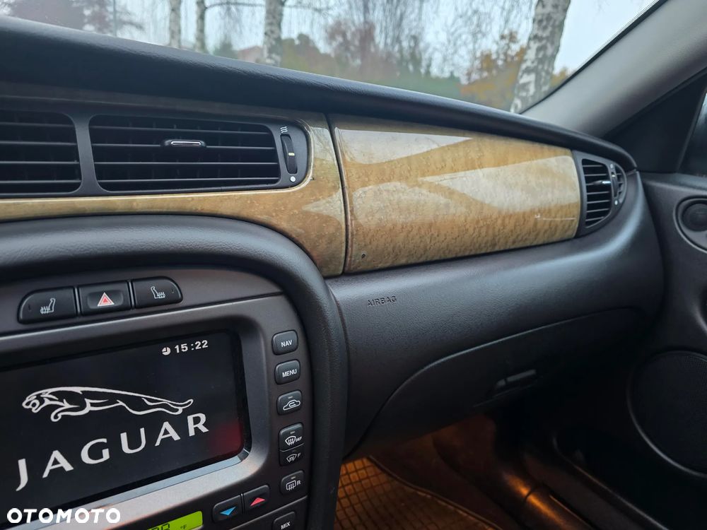 Jaguar X-Type 3.0 V6 4x4 Sport - 24