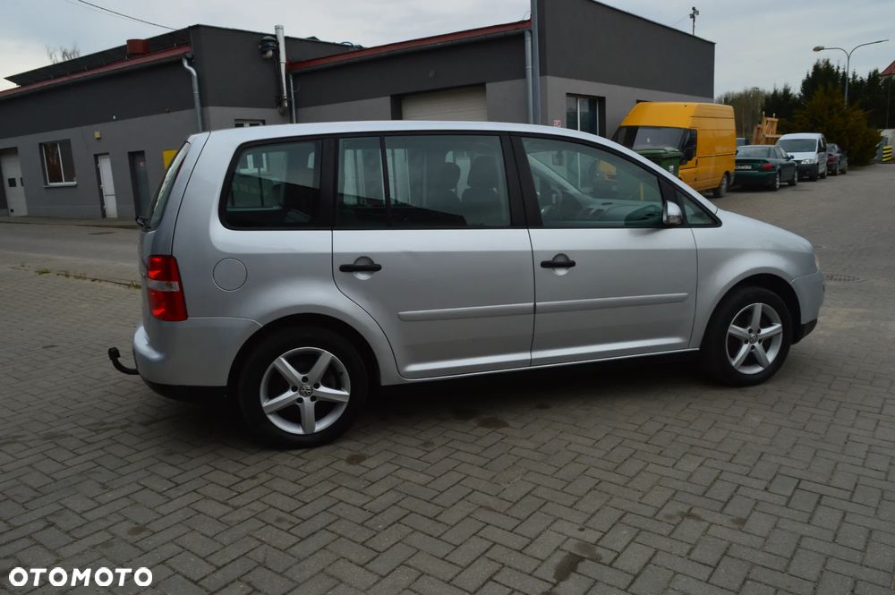 Volkswagen Touran 1.9 TDI Basis - 9
