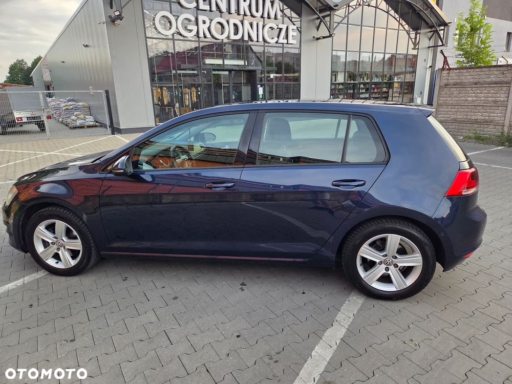 Volkswagen Golf VI 1.6 TDI Comfortline - 9