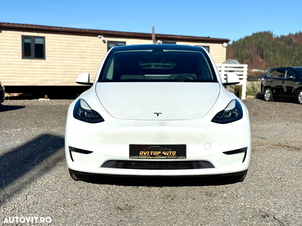 Tesla Model Y AWD Performance - 2