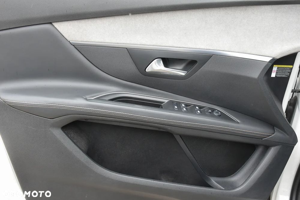 Peugeot 3008 BlueHDi 180 Stop & Start EAT6 GT - 19