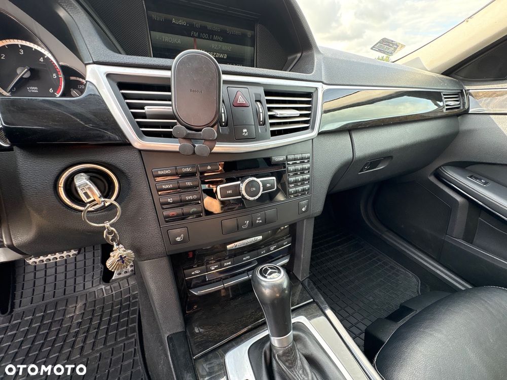 Mercedes-Benz Klasa E 220 CDI BlueEff Avantgarde - 18