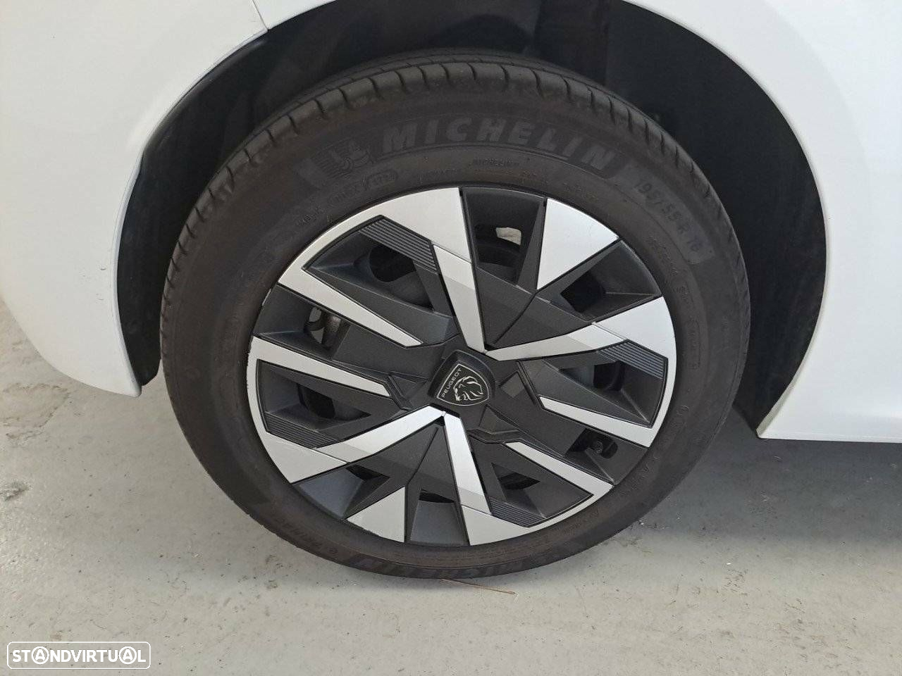 Peugeot e-208 50 kWh Style - 11