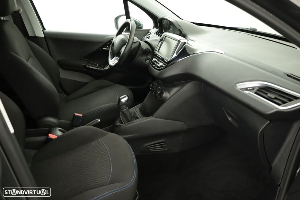 Peugeot 208 1.2 PureTech Style - 22