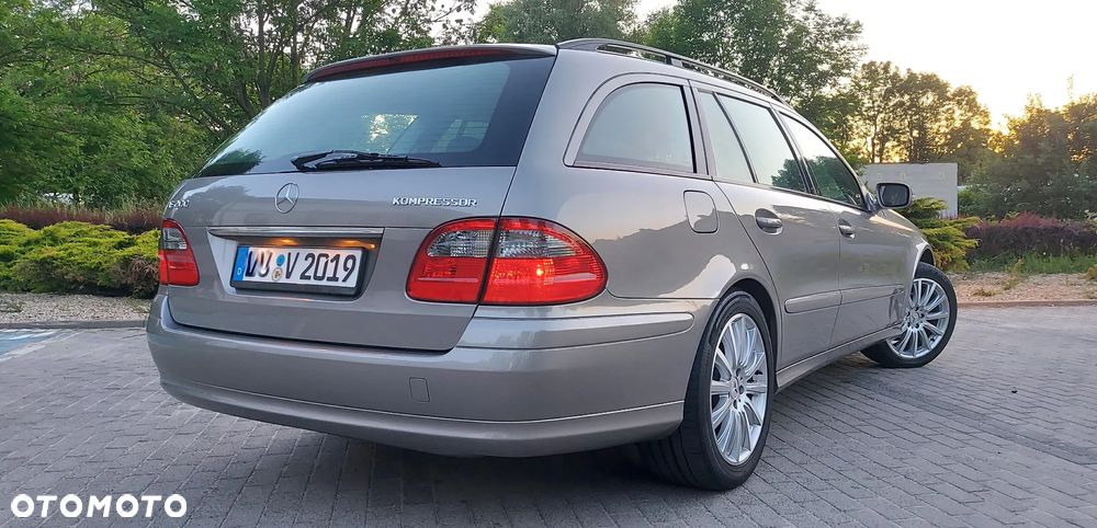 Mercedes-Benz Klasa E 200 Kompressor Avantgarde - 22