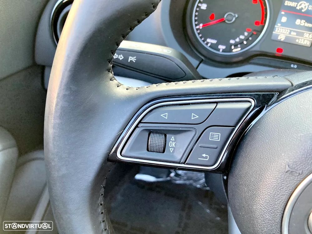 Audi A3 Cabrio 1.6 TDI (clean diesel) Attraction - 15