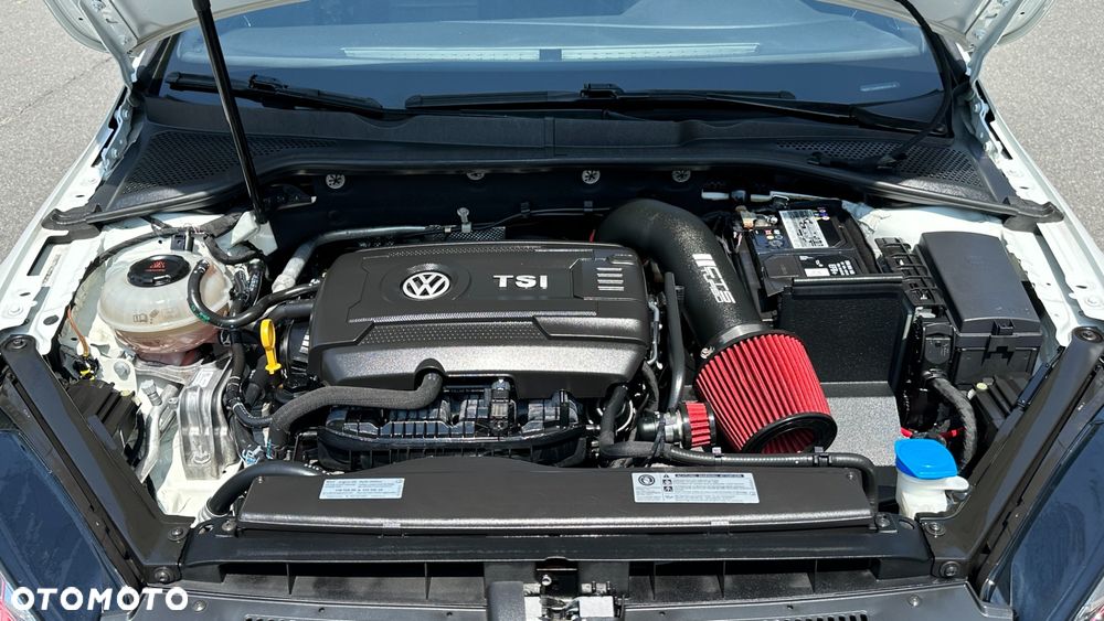 Volkswagen Golf - 33