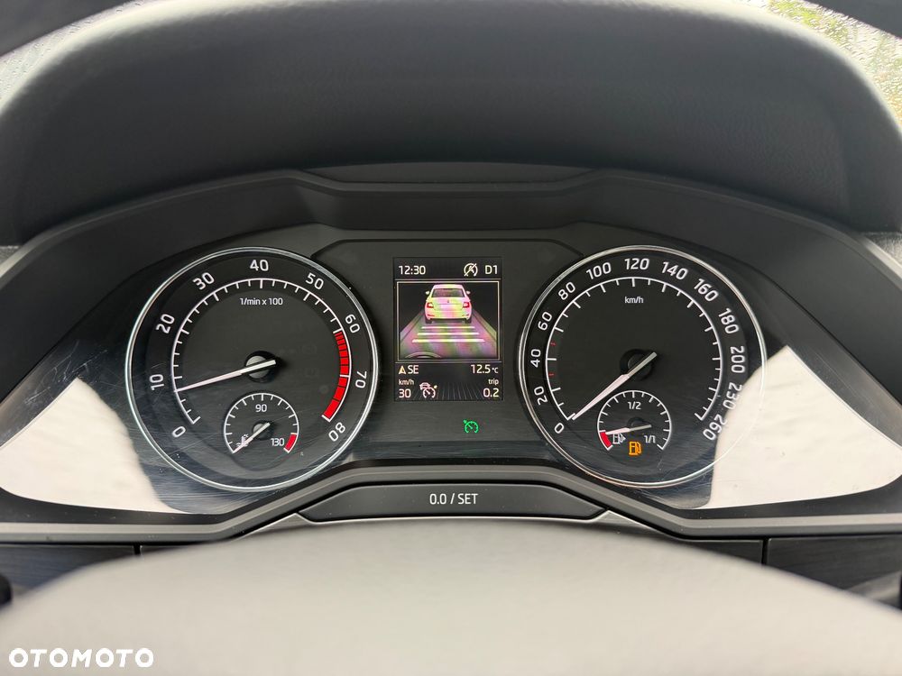 Skoda Superb 1.4 TSI ACT Sportline DSG - 18