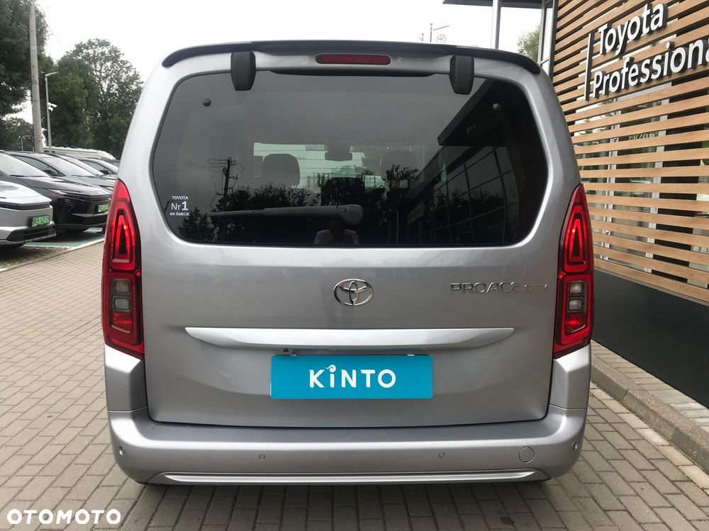 Toyota Proace City Verso 1.5 D-4D Family - 11