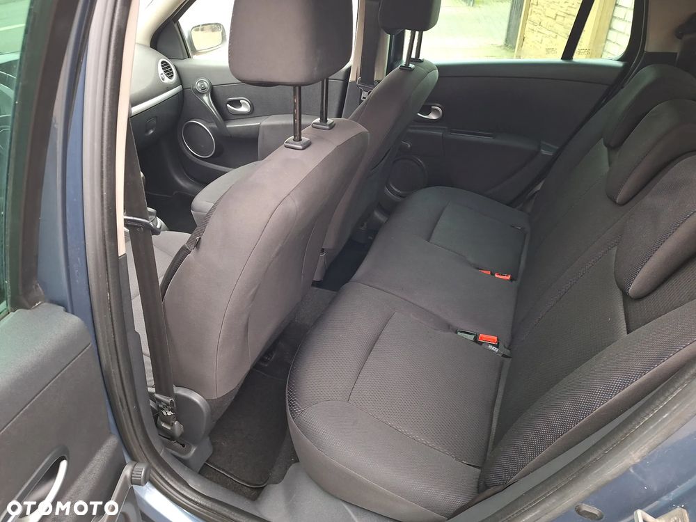 Renault Clio 1.5 dCi Authentique - 10