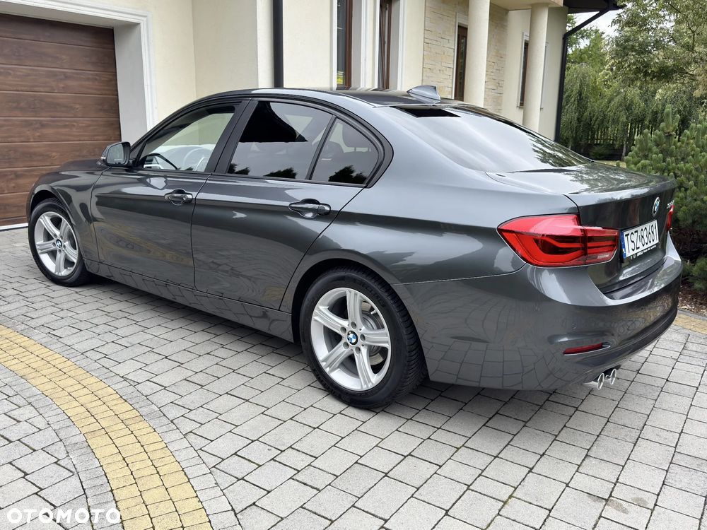 BMW Seria 3 320d - 17