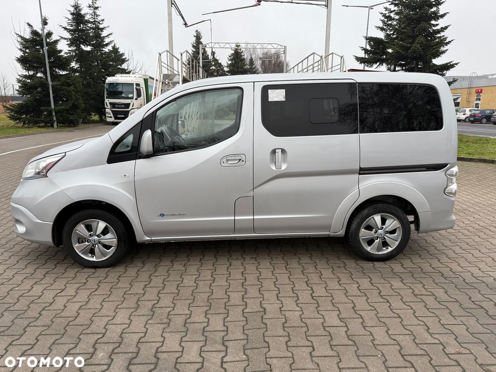 Nissan NV200 Evalia - 2